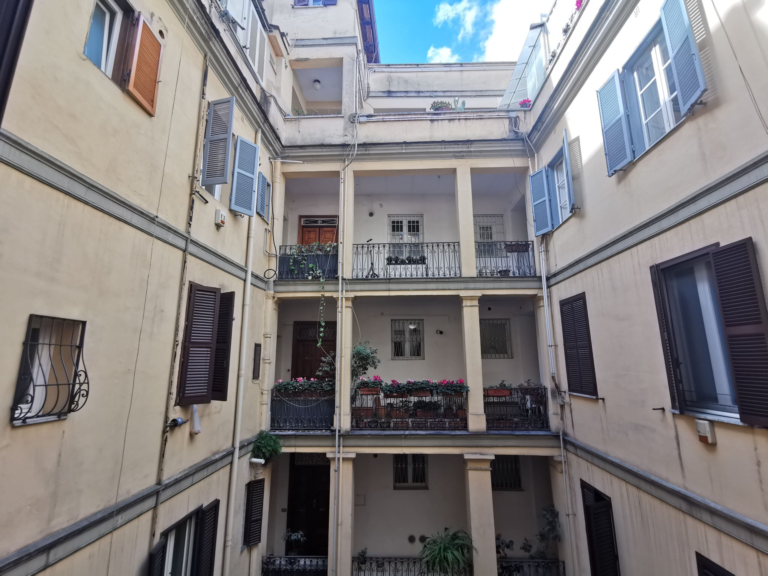 Affaccio (2)