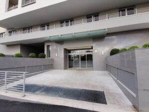 Ingresso Stabile (3)