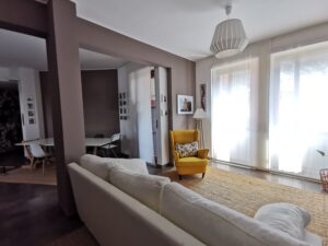Living (2)