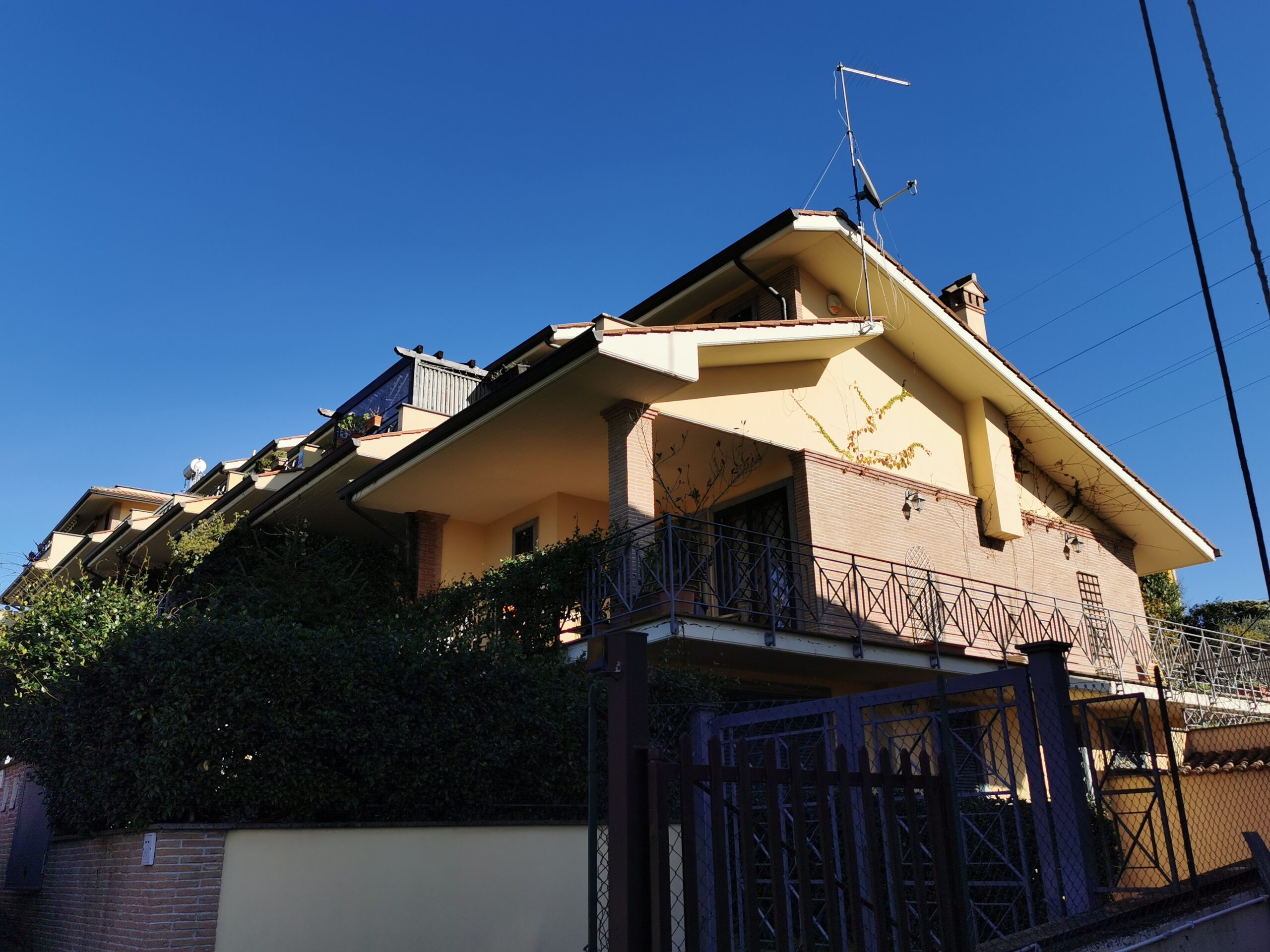 Via Levate Prospetto Esterno (4)