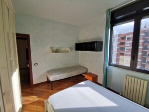 Camera 1 (9) - Copia