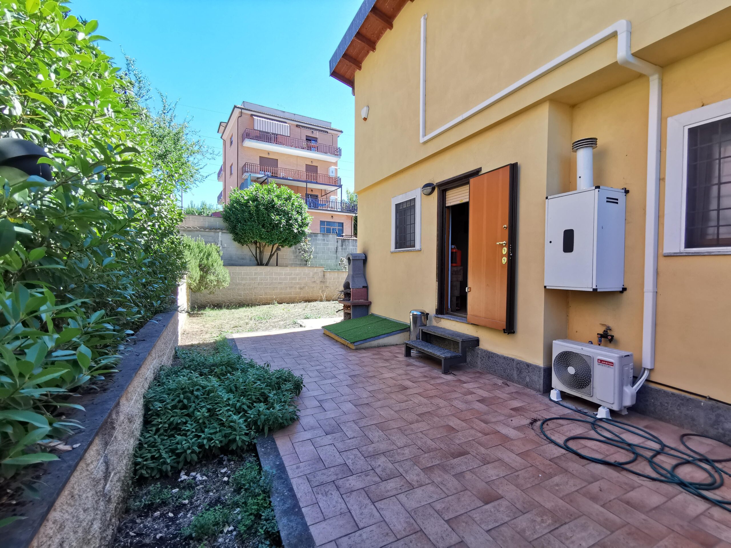 Giargino Lato Cucina (3)-min