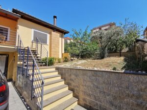 Scala Ingresso (2)