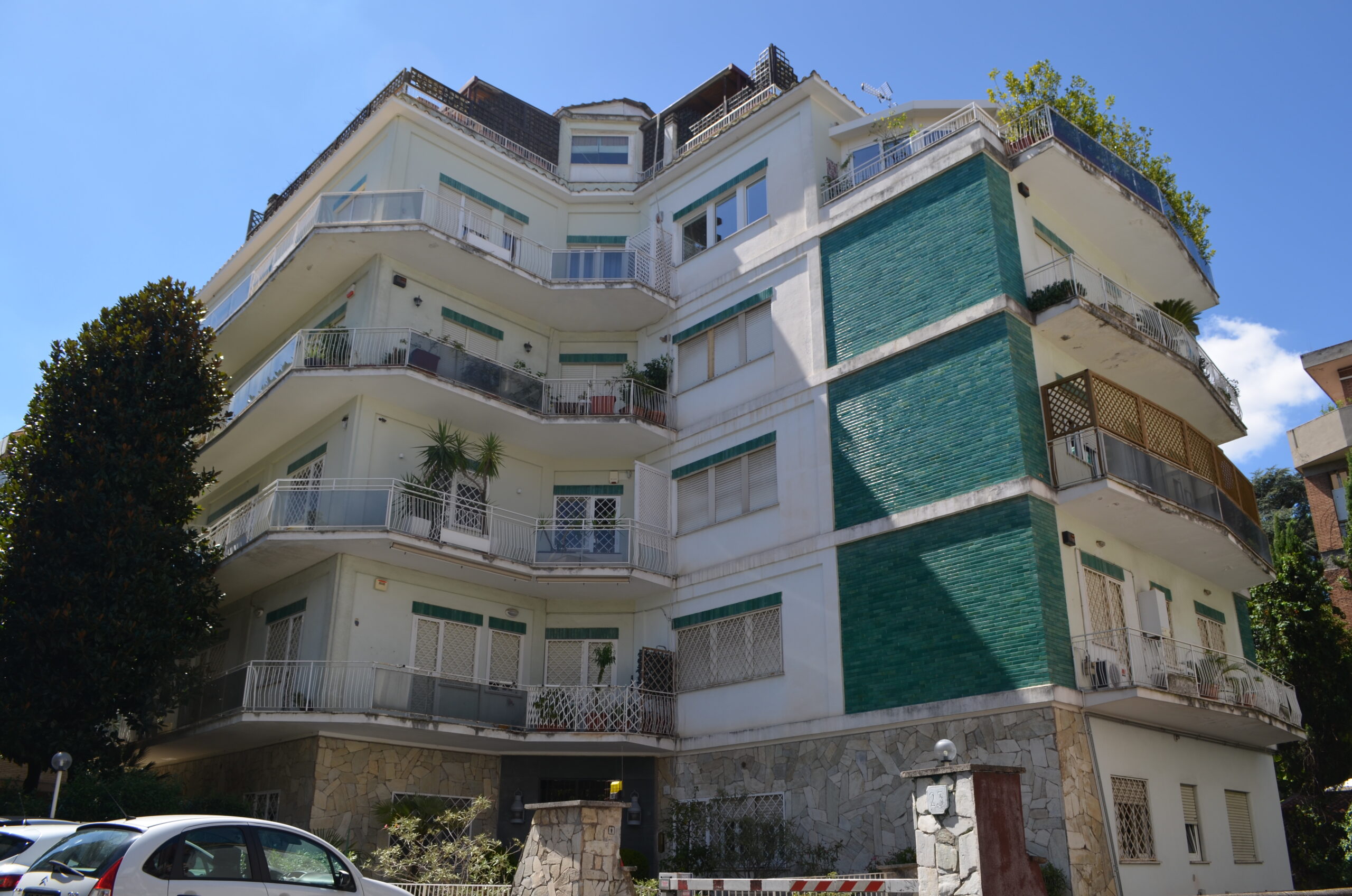 Stabile Facciata Ingresso (11)