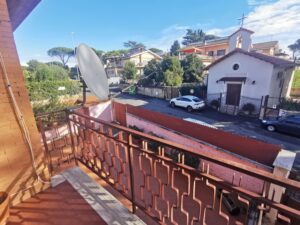 Balcone Cameretta (4)